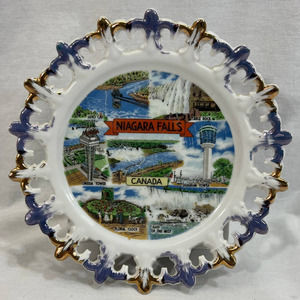 Vtg Niagara Falls Souvenir Giftcraft Reticulated Hanging Plate Blue Scallop Edge